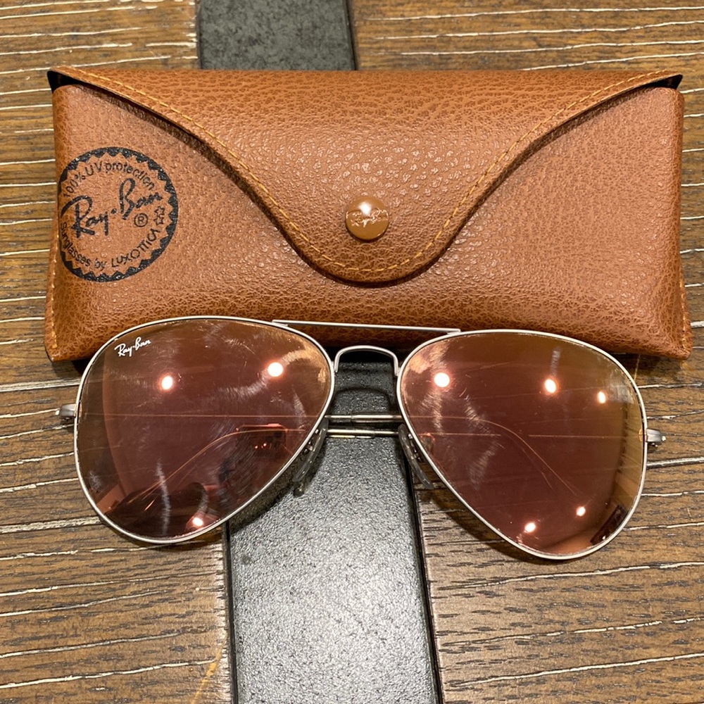 Ray Ban mirrored aviators